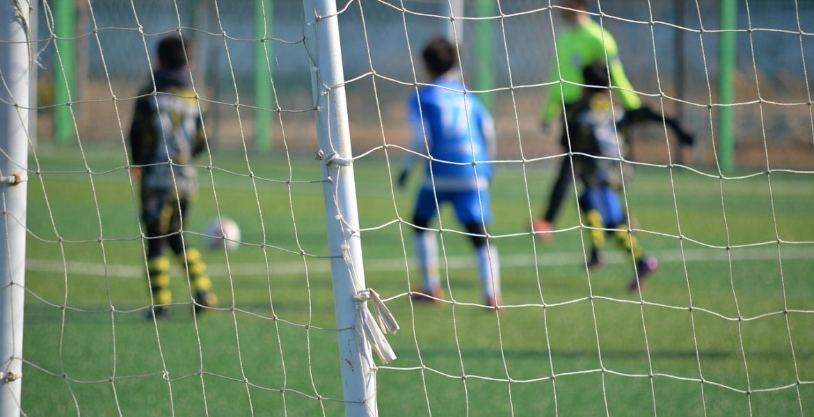 Beneficios del fútbol para niños y adolescentes