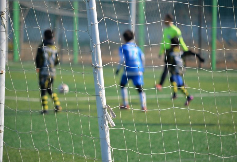 Beneficios del fútbol para niños y adolescentes