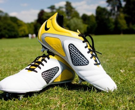 Cómo elegir los mejores botines de fútbol para niños