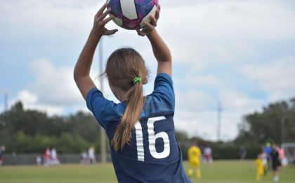 Cómo preparar a los niños para su primer partido de fútbol