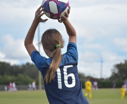 Cómo preparar a los niños para su primer partido de fútbol