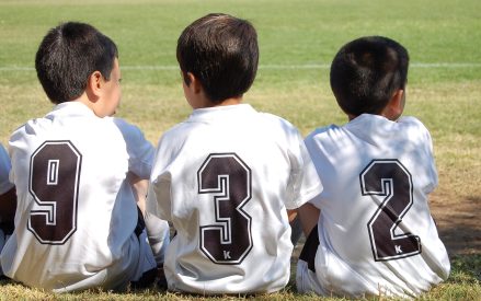 Cómo desarrollar la confianza en niños futbolistas
