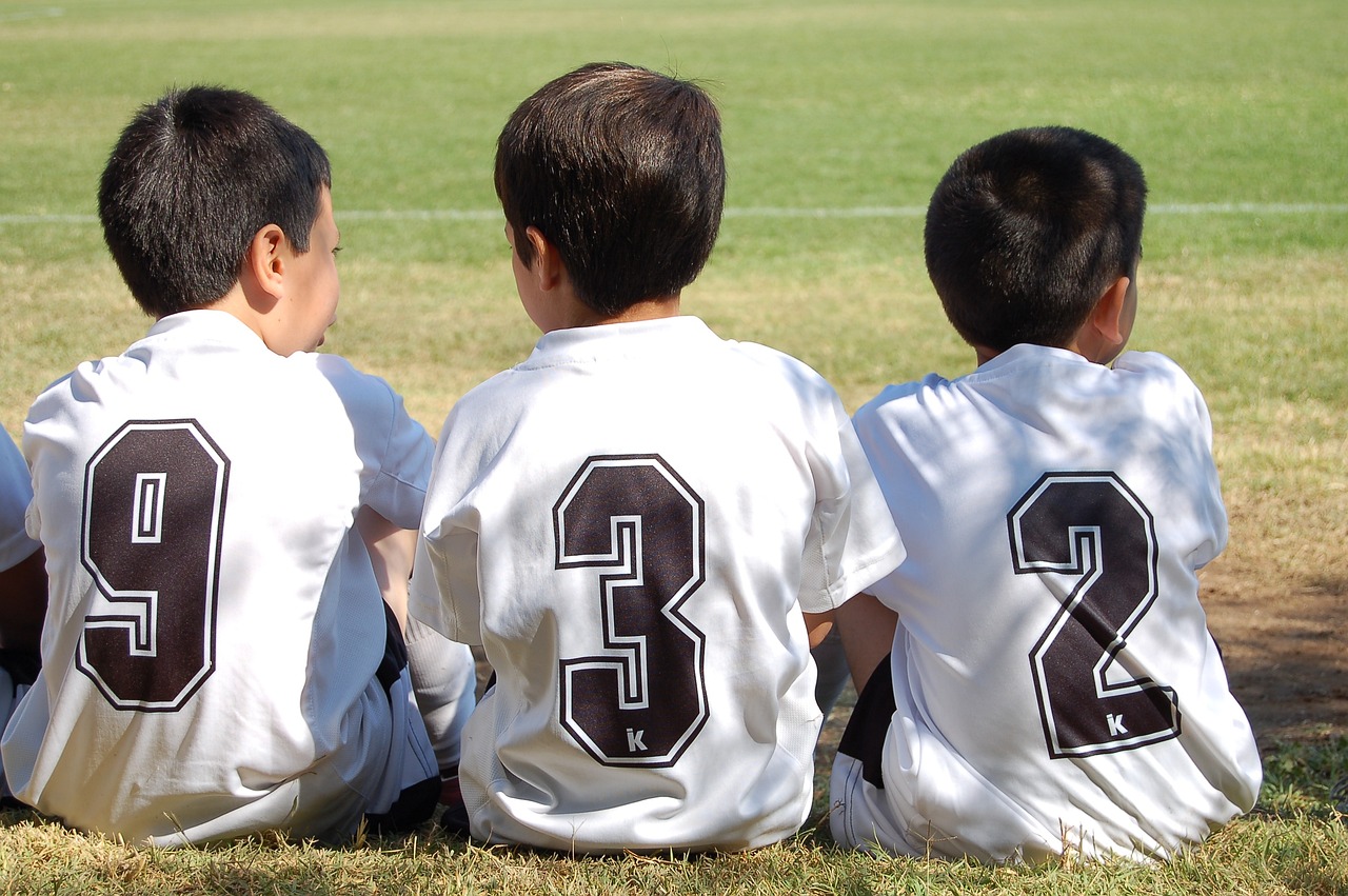 Cómo desarrollar la confianza en niños futbolistas